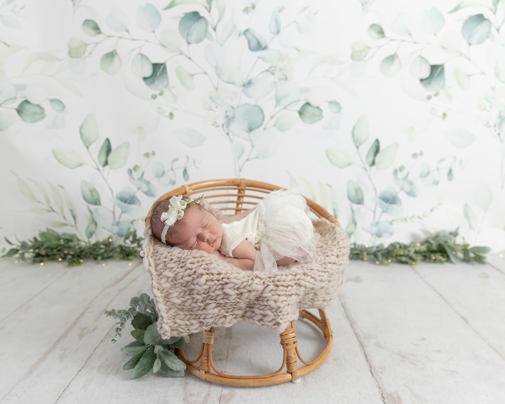 Dreamy Baby Studios - Romantic boudoir photographer in Virginia Beach