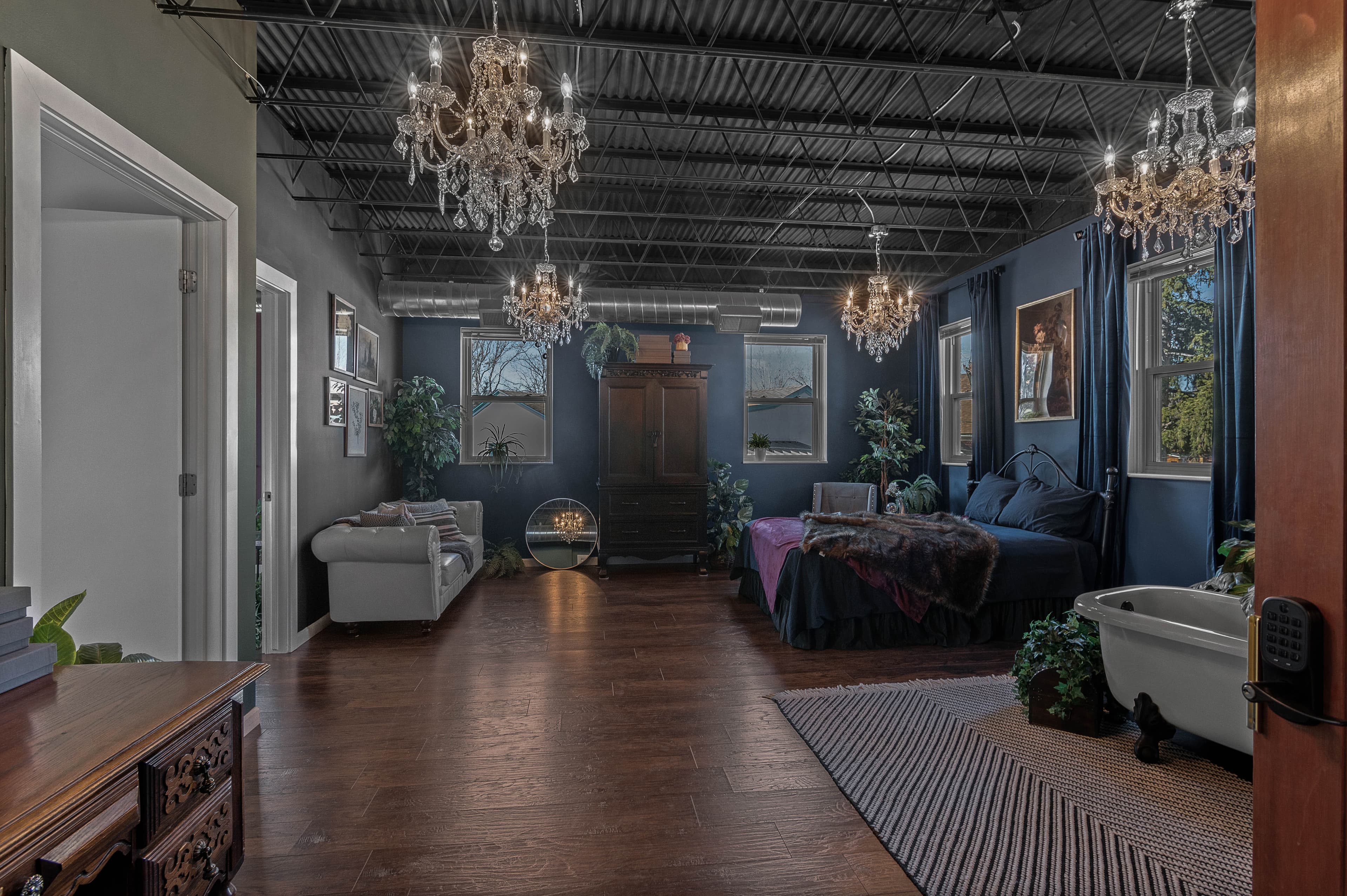 EB BOUDOIR - Luxury boudoir photographer in Denver