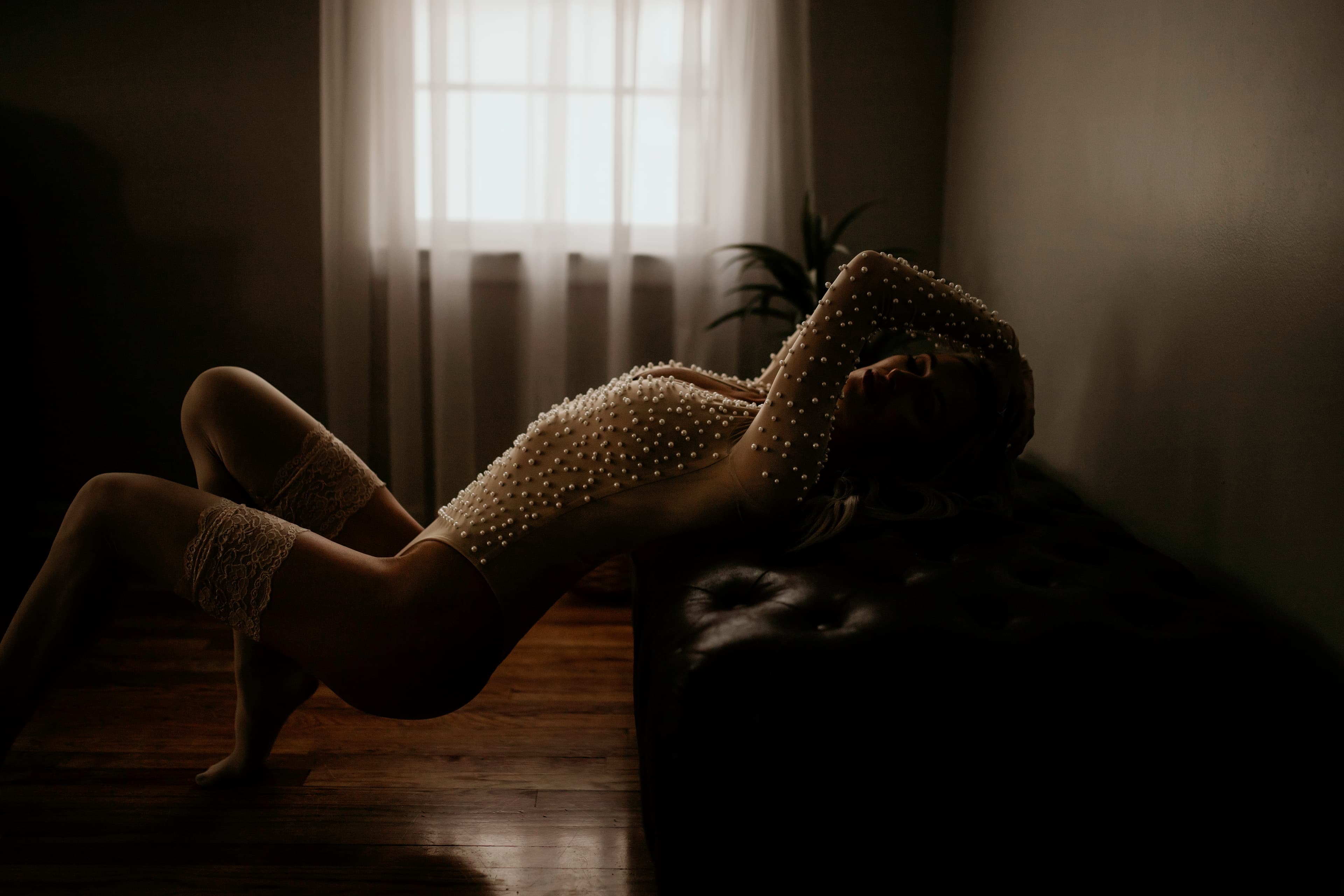 Emily Curtis Boudoir - Fine Art boudoir photographer in Omaha