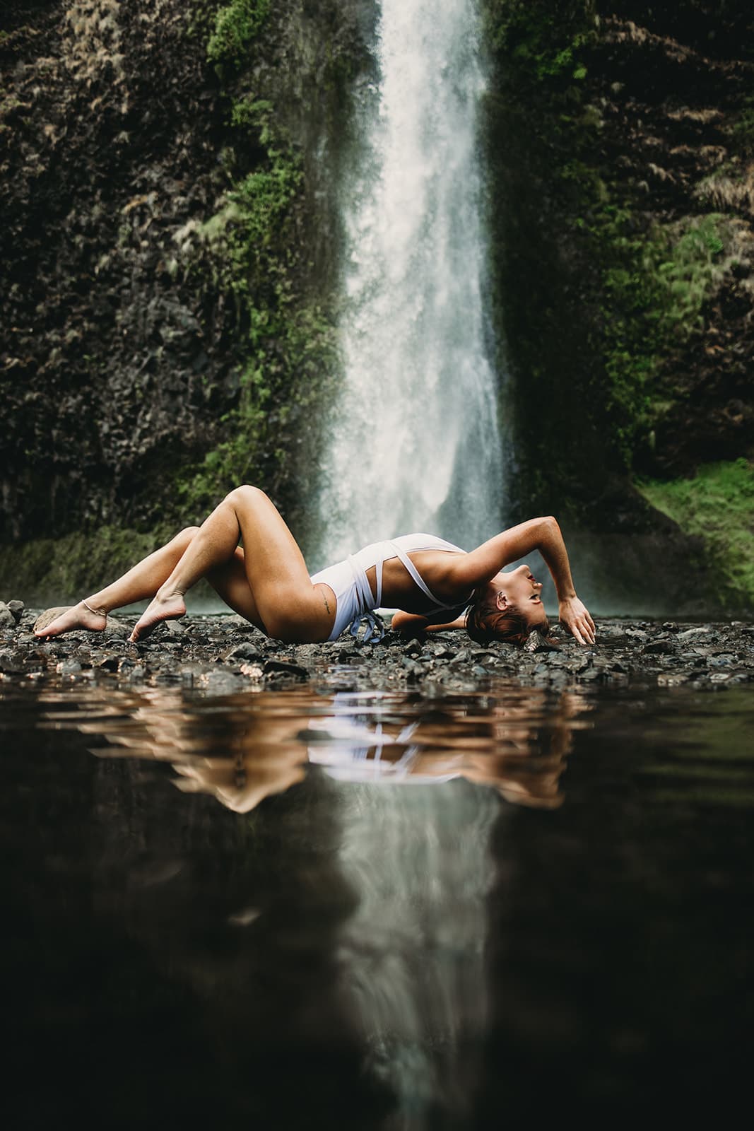 Dijana Szewczyk Photography - Romantic boudoir photographer in Portland