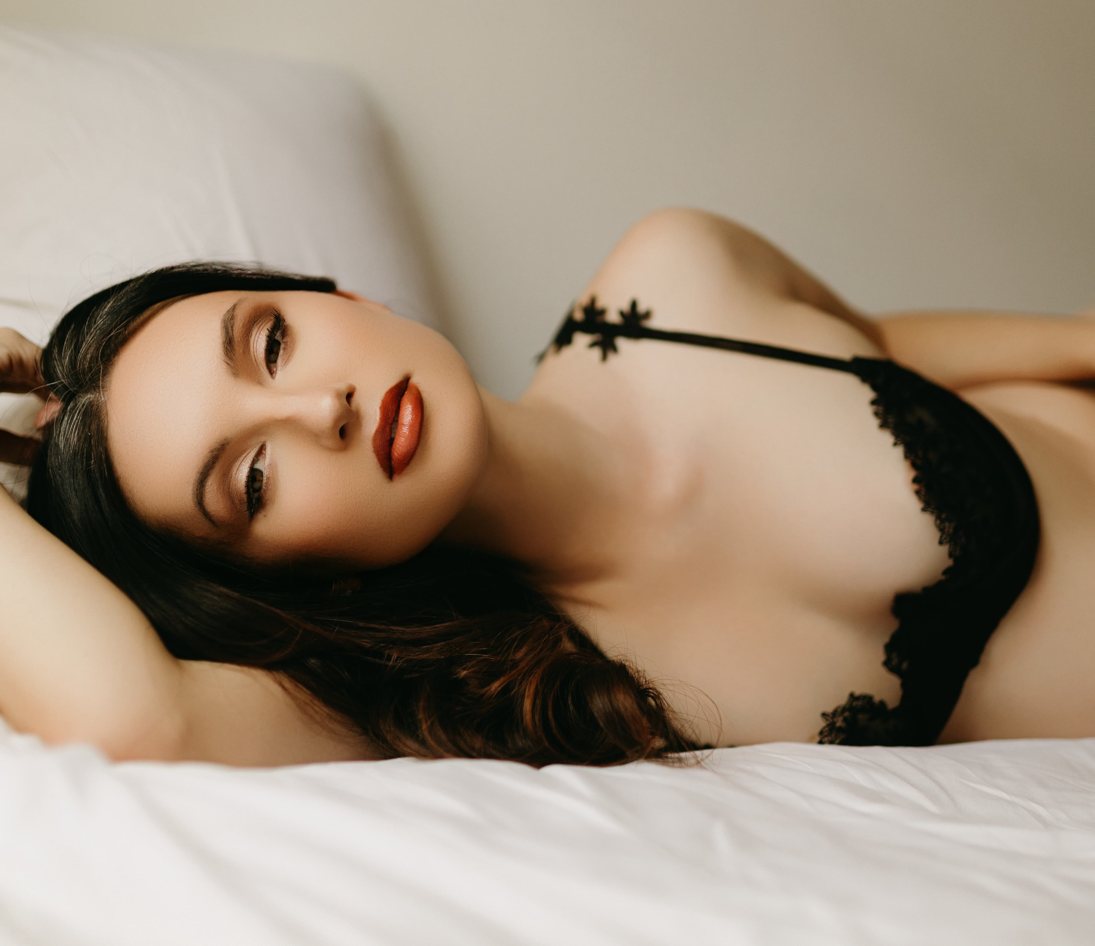 Lune Boudoir & Maternity Photography - Romantic boudoir photographer in Albuquerque